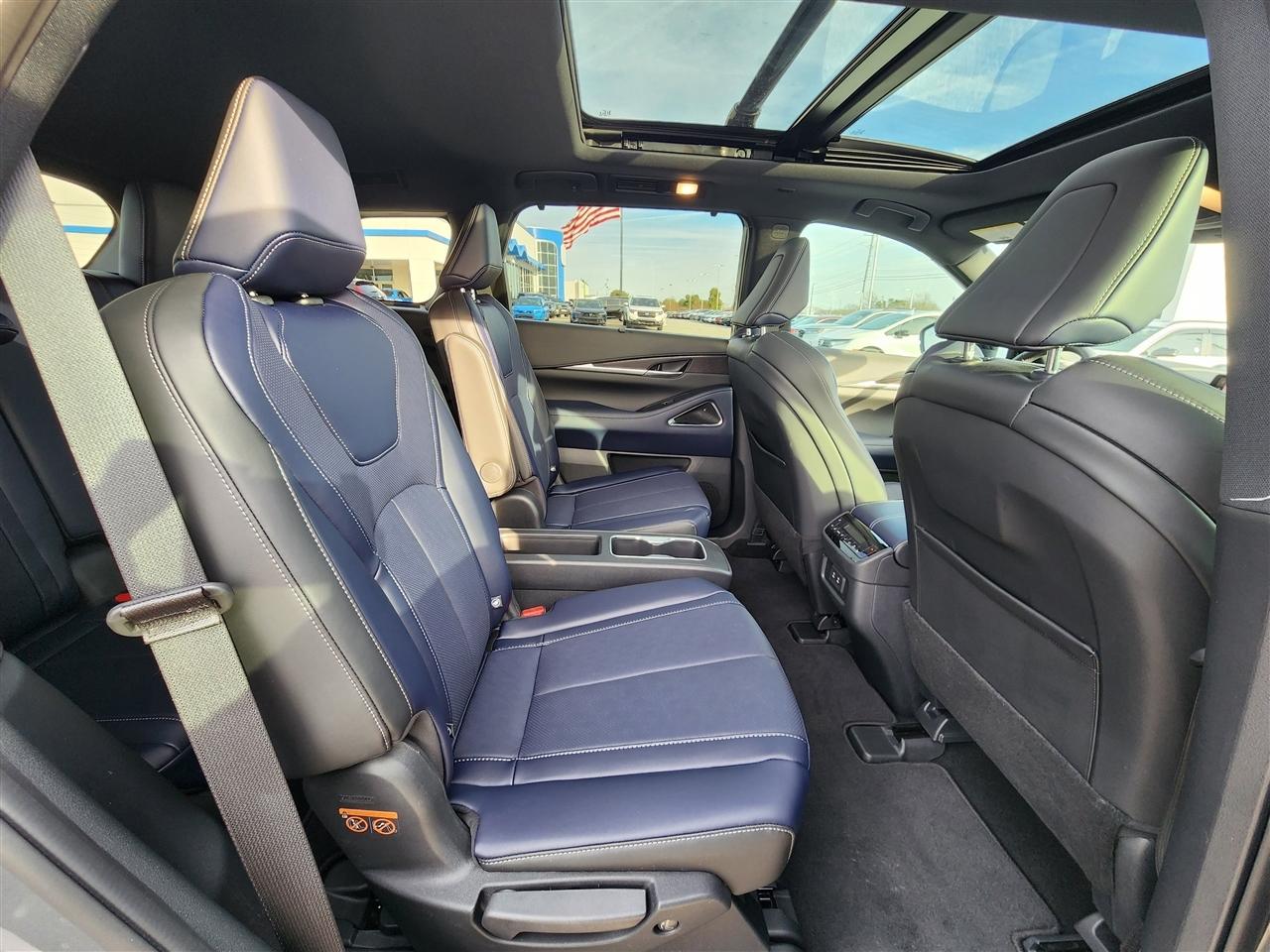 Infiniti QX60 LUXE AWD 2026