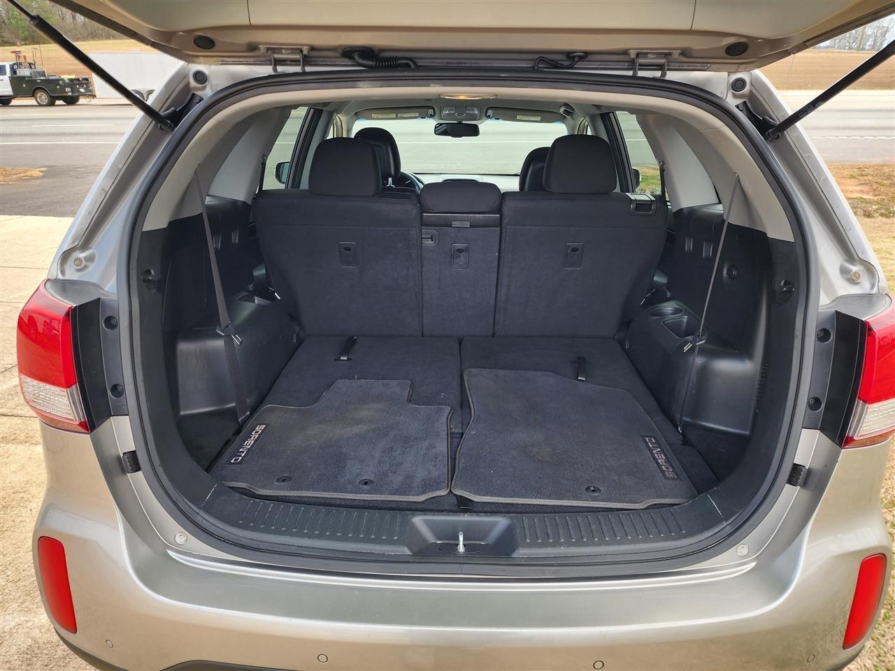 Kia Sorento LX 2WD 2015