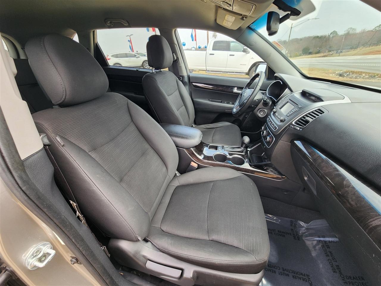 Kia Sorento LX 2WD 2015