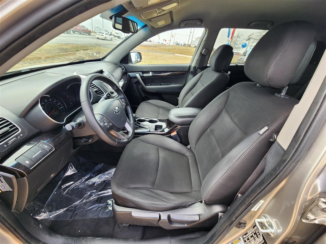 Kia Sorento LX 2WD 2015