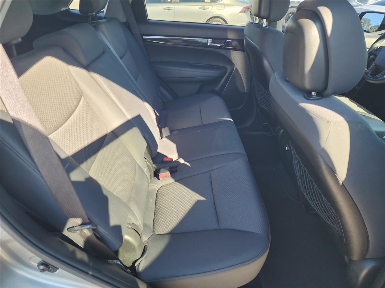 Kia Sorento LX 2WD 2013