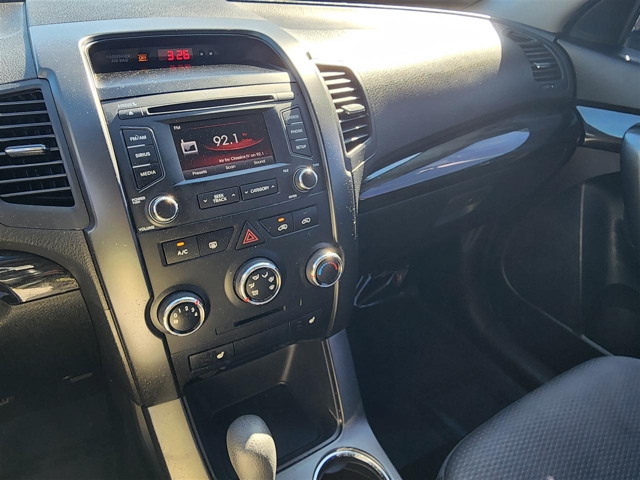 Kia Sorento LX 2WD 2013