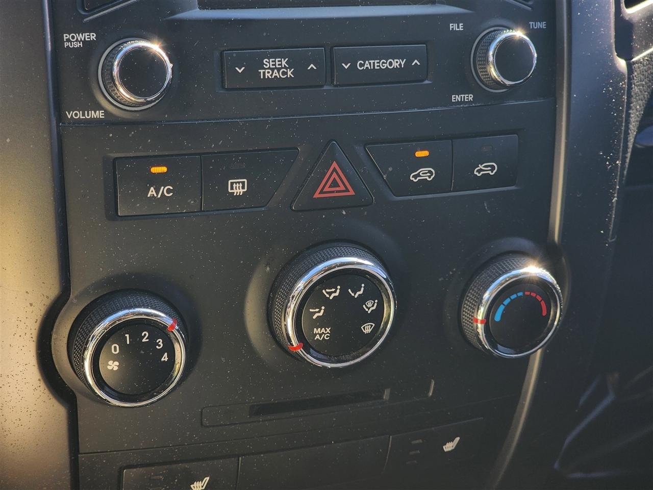 Kia Sorento LX 2WD 2013