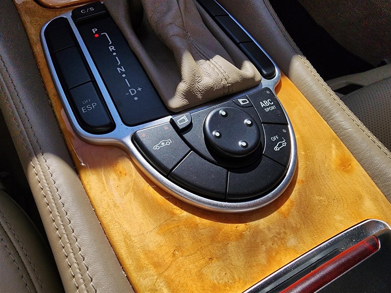 Mercedes-Benz SL-Class SL600 2004