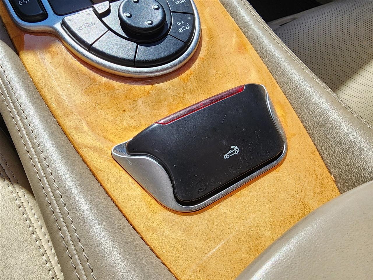 Mercedes-Benz SL-Class SL600 2004