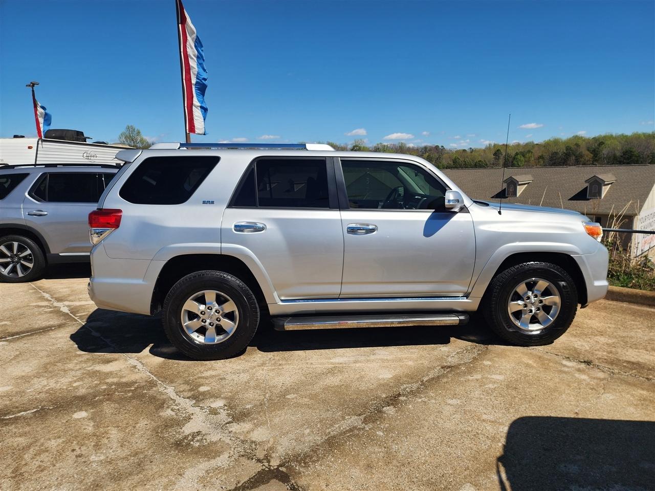 Toyota 4Runner SR5 2WD 2013