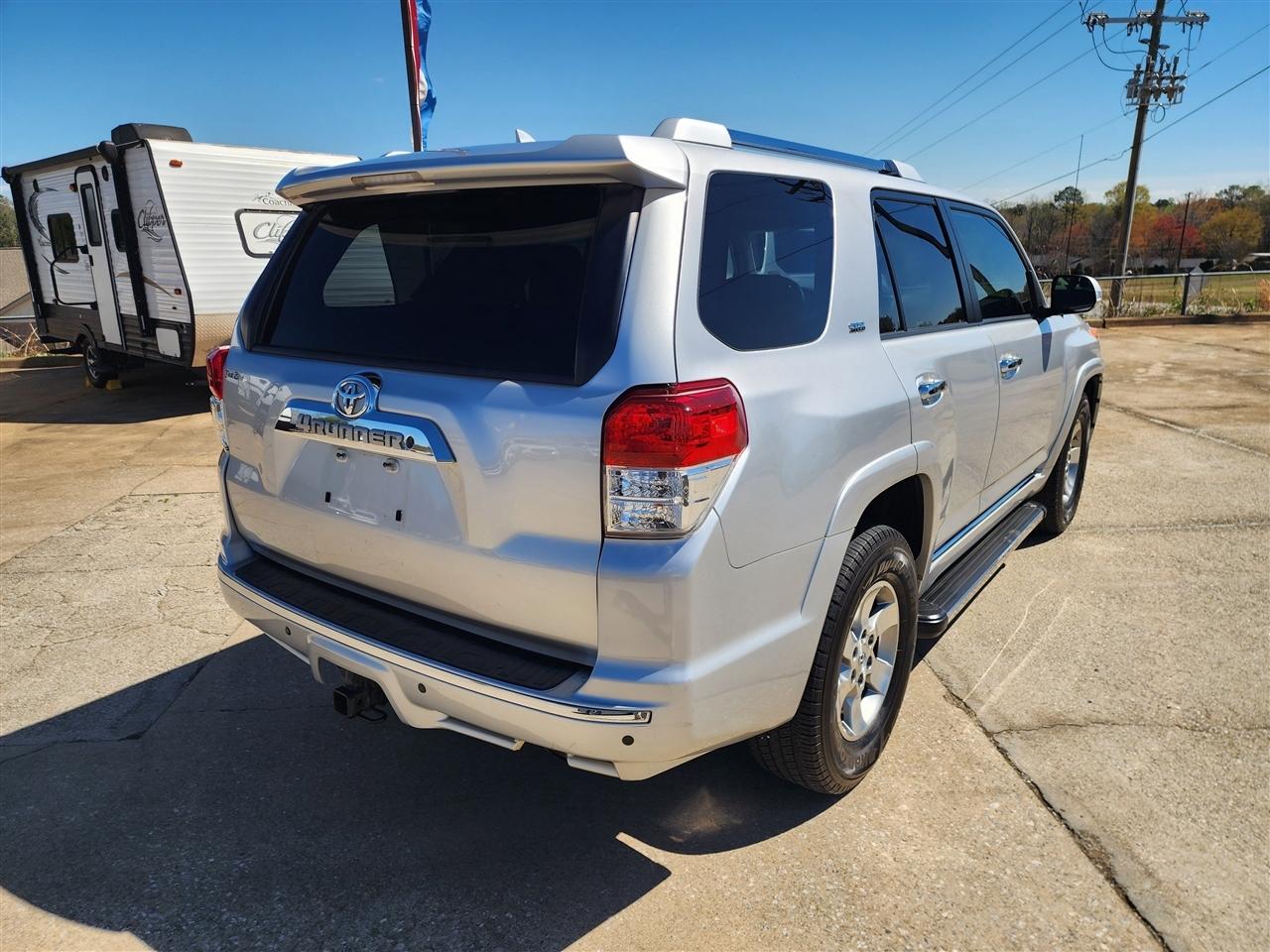 Toyota 4Runner SR5 2WD 2013