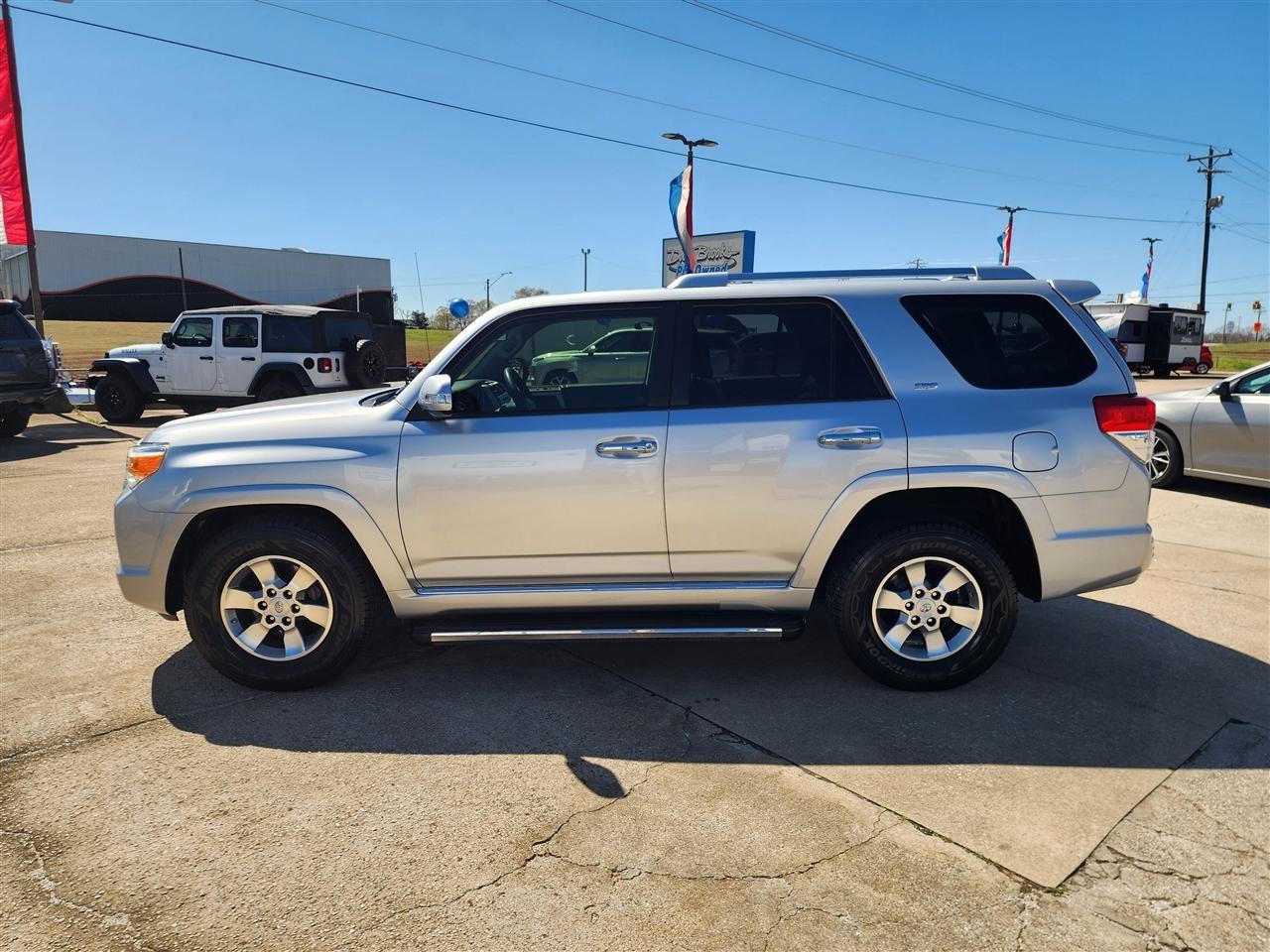 Toyota 4Runner SR5 2WD 2013