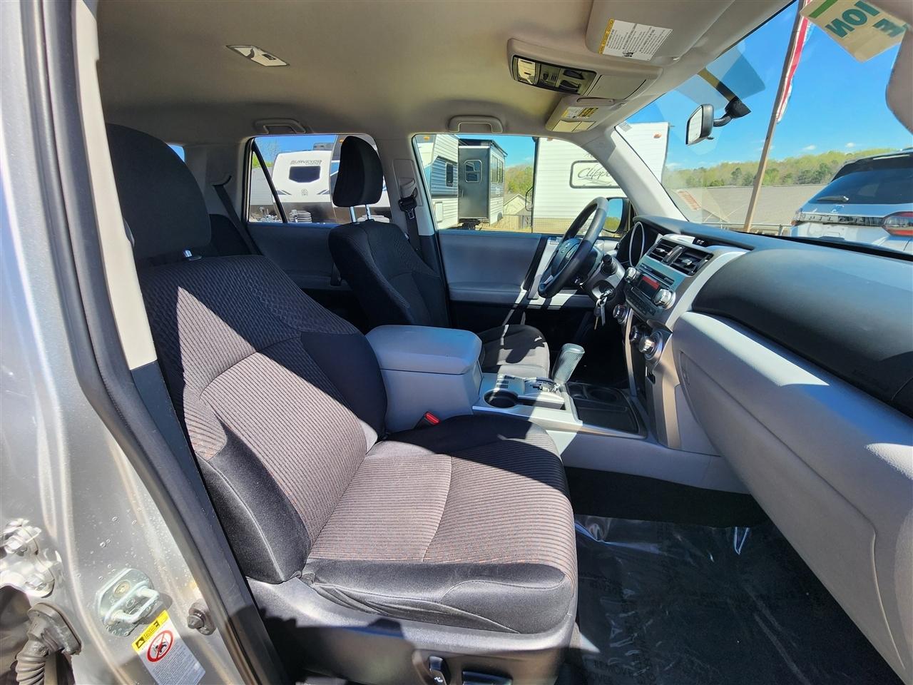 Toyota 4Runner SR5 2WD 2013