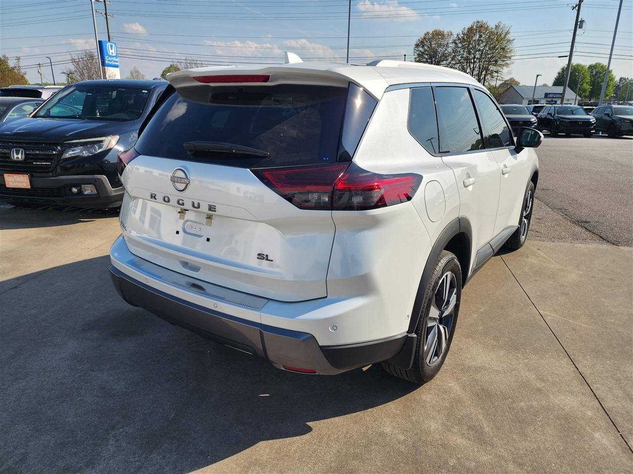 Nissan Rogue SL 2024