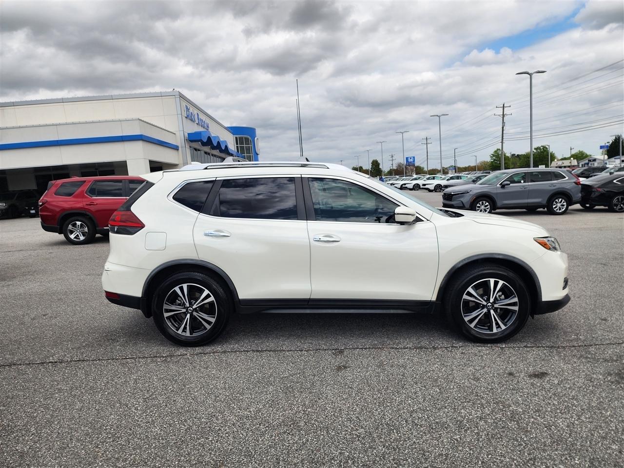 Nissan Rogue SL FWD 2020