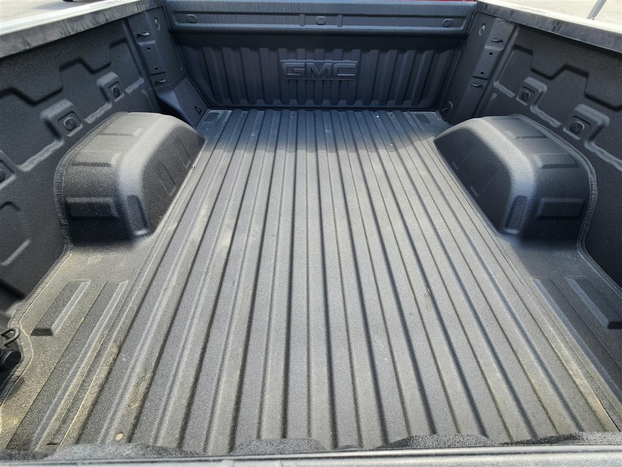 GMC Sierra 1500 AT4X Crew Cab 4WD 2025