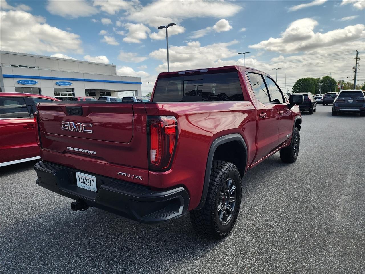 GMC Sierra 1500 AT4X Crew Cab 4WD 2025