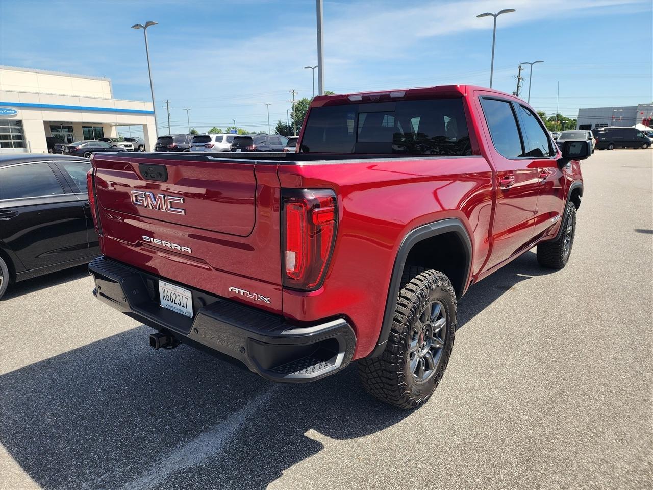 GMC Sierra 1500 AT4X Crew Cab 4WD 2025