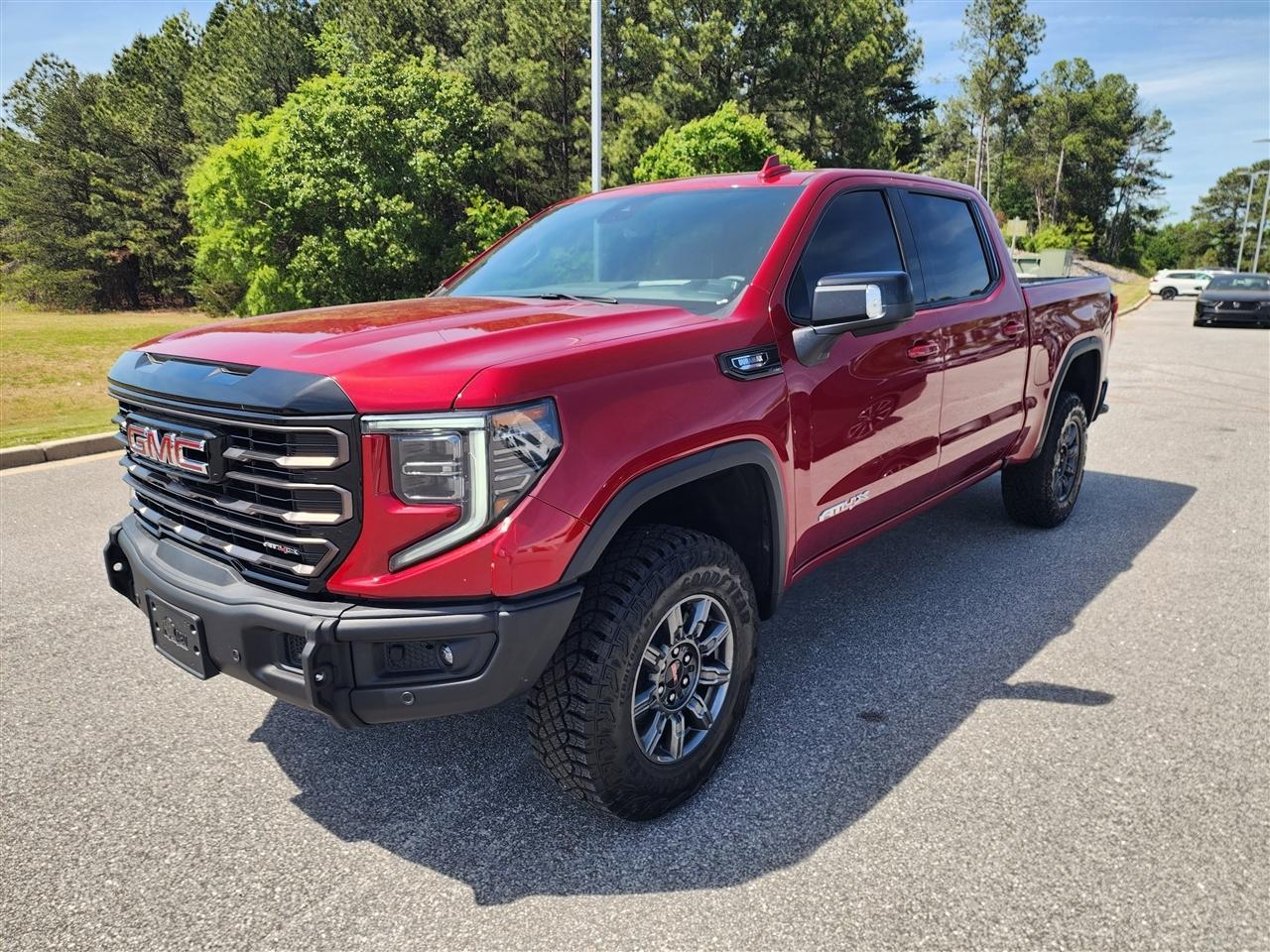 GMC Sierra 1500 AT4X Crew Cab 4WD 2025