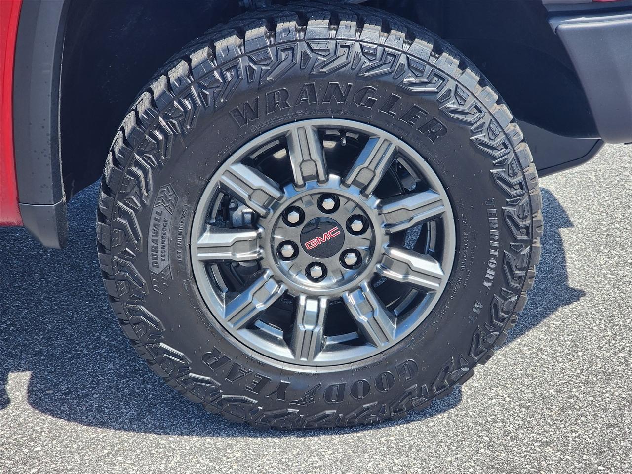 GMC Sierra 1500 AT4X Crew Cab 4WD 2025