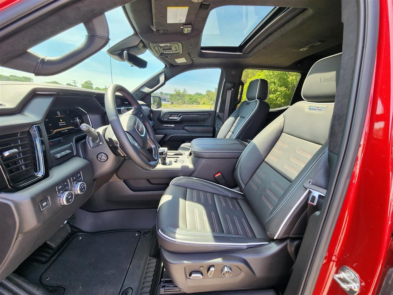 GMC Sierra 1500 AT4X Crew Cab 4WD 2025