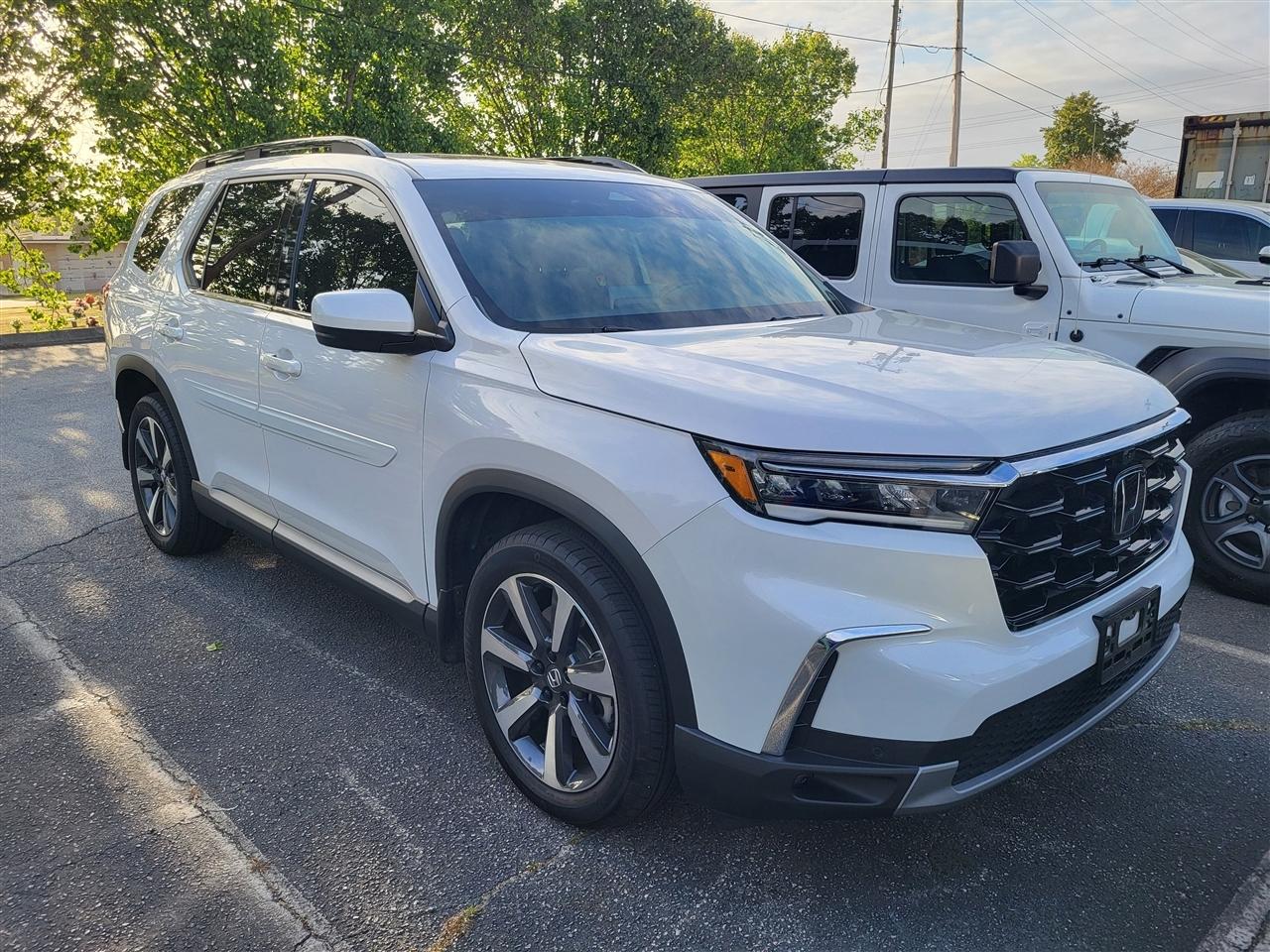 Honda Pilot Elite AWD 2023