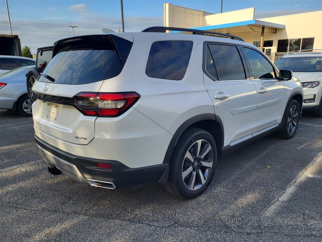 Honda Pilot Elite AWD 2023
