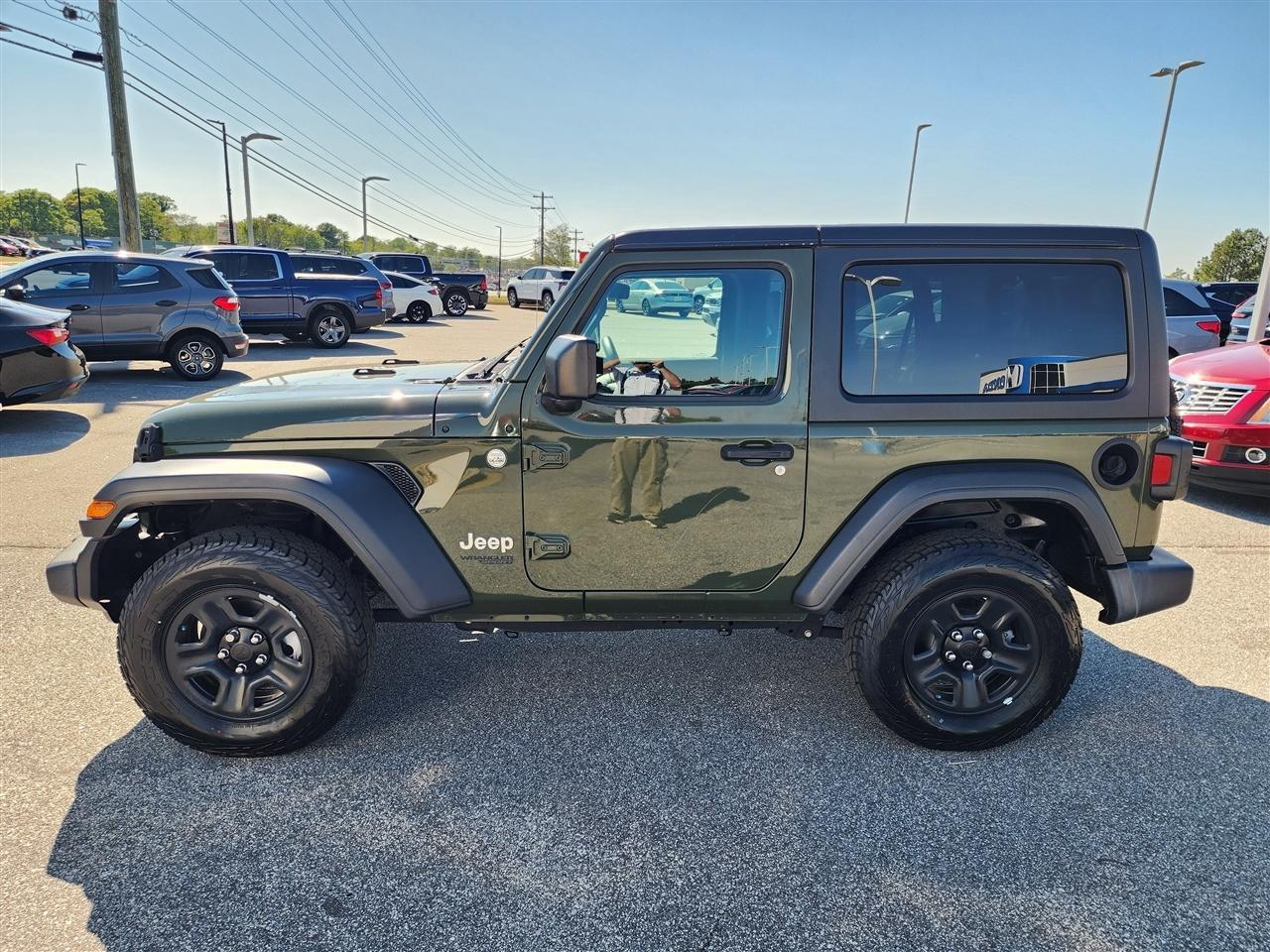 Jeep Wrangler Sport 4WD 2020