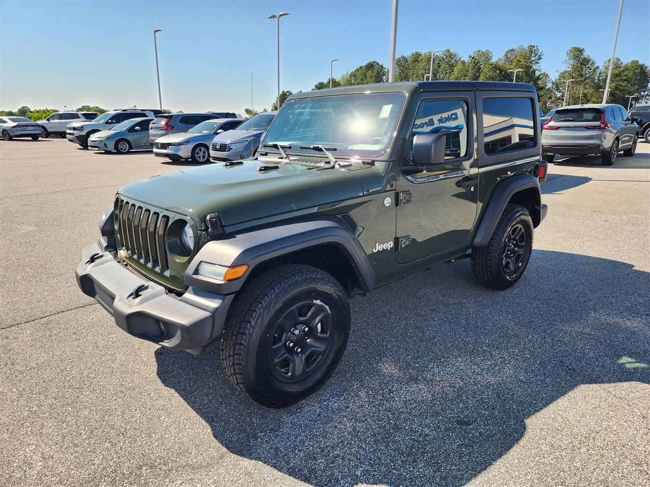 Jeep Wrangler Sport 4WD 2020