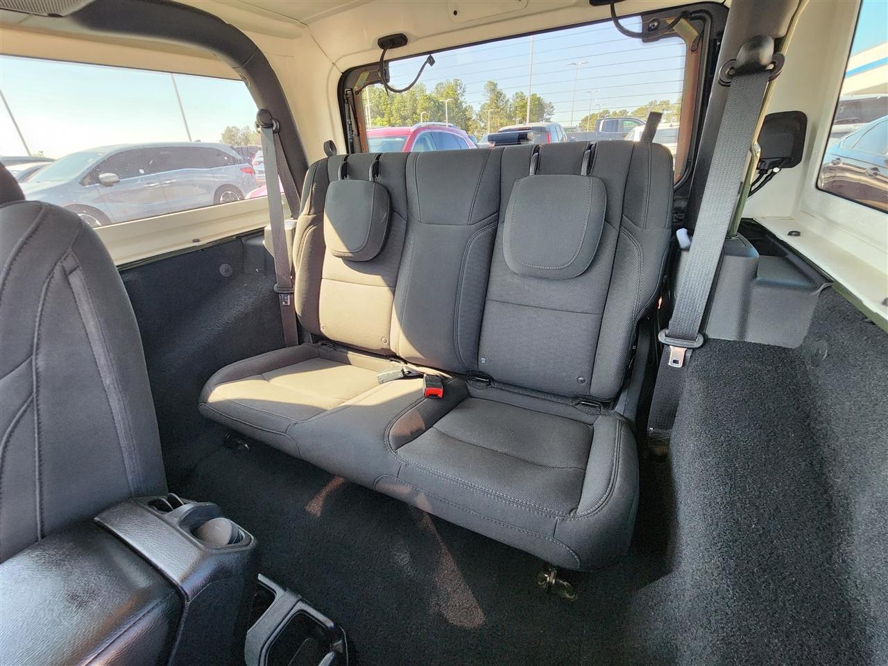 Jeep Wrangler Sport 4WD 2020