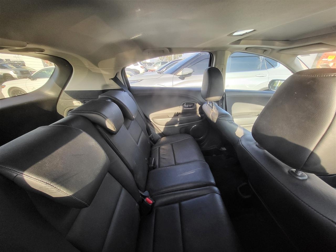 Honda HR-V EX-L w/Navigation CVT 2016