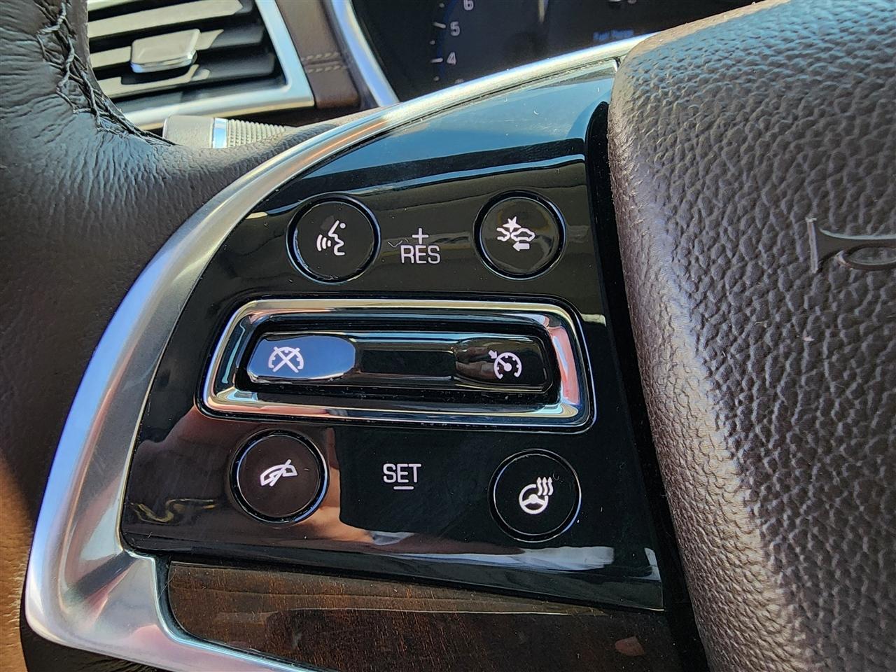 Cadillac SRX Premium Collection FWD 2015