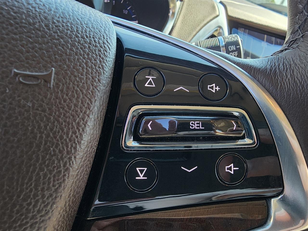 Cadillac SRX Premium Collection FWD 2015