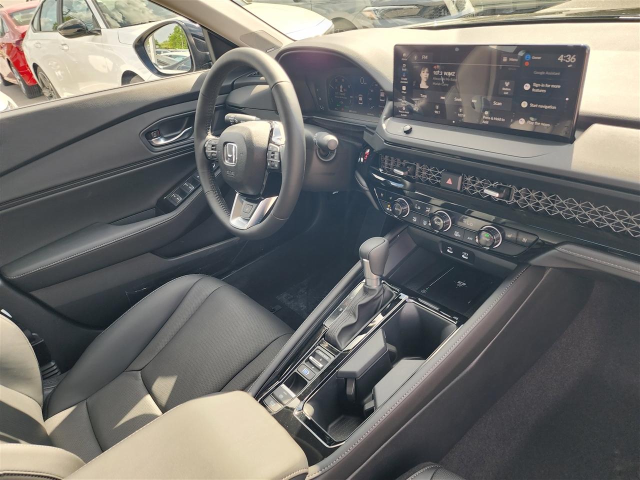 Honda Accord Touring Hybrid 2026