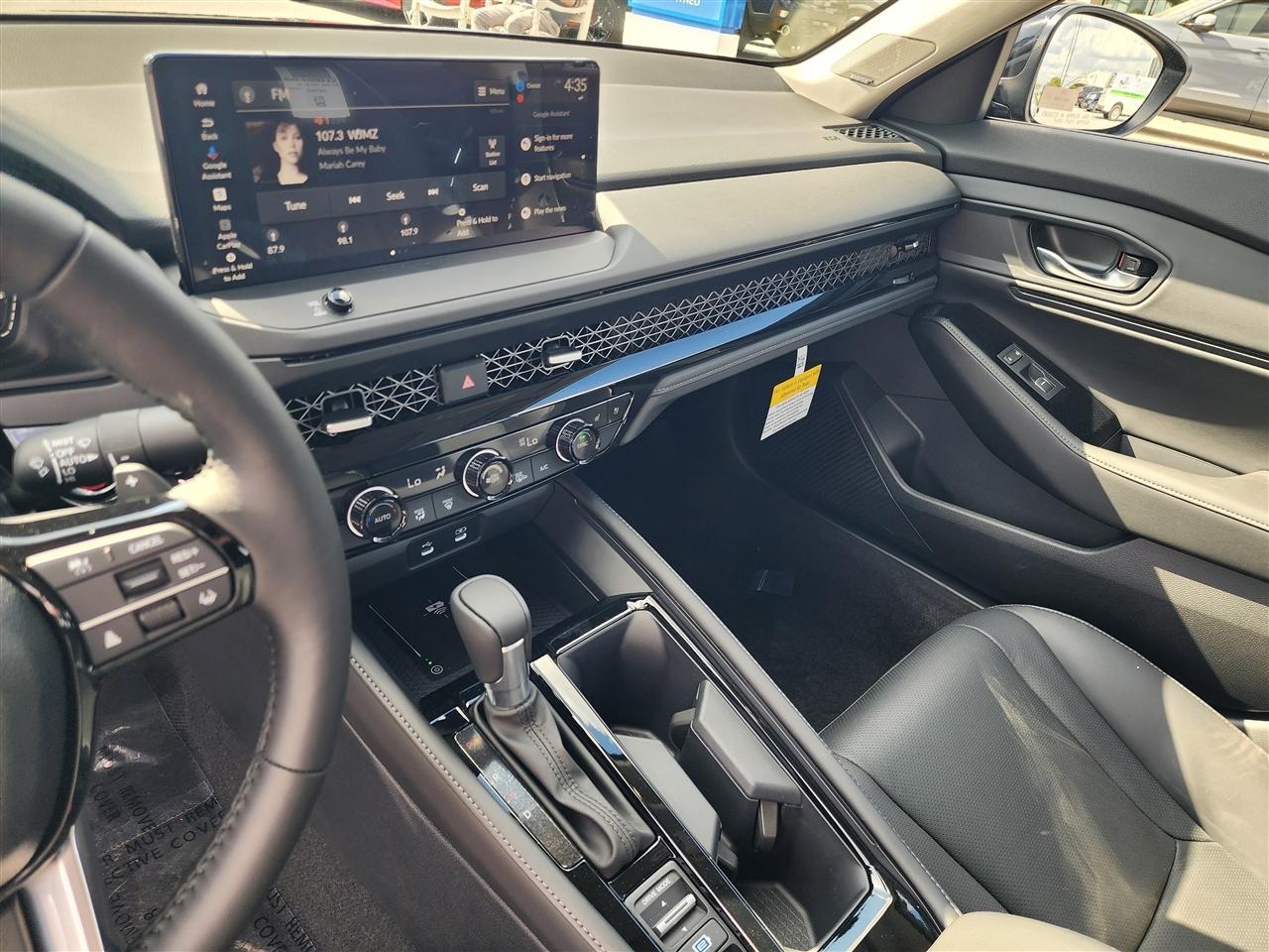 Honda Accord Touring Hybrid 2026