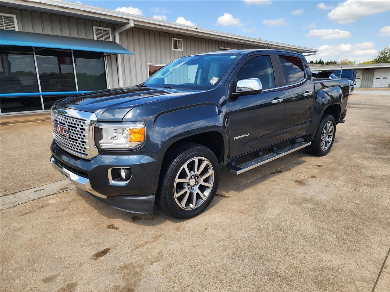 GMC Canyon Denali Crew Cab 4WD Long Box 2020