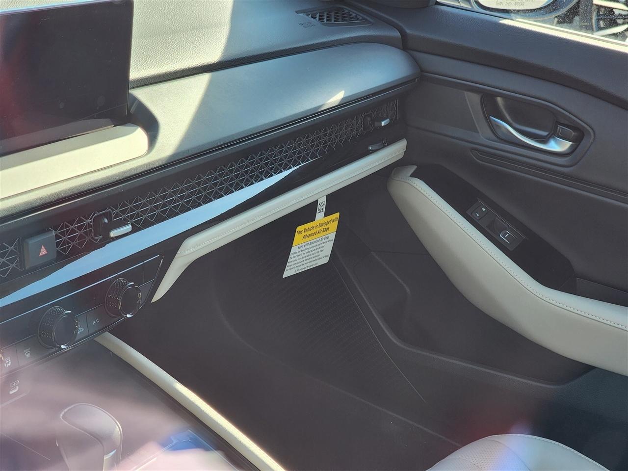 Honda Accord Touring Hybrid 2026