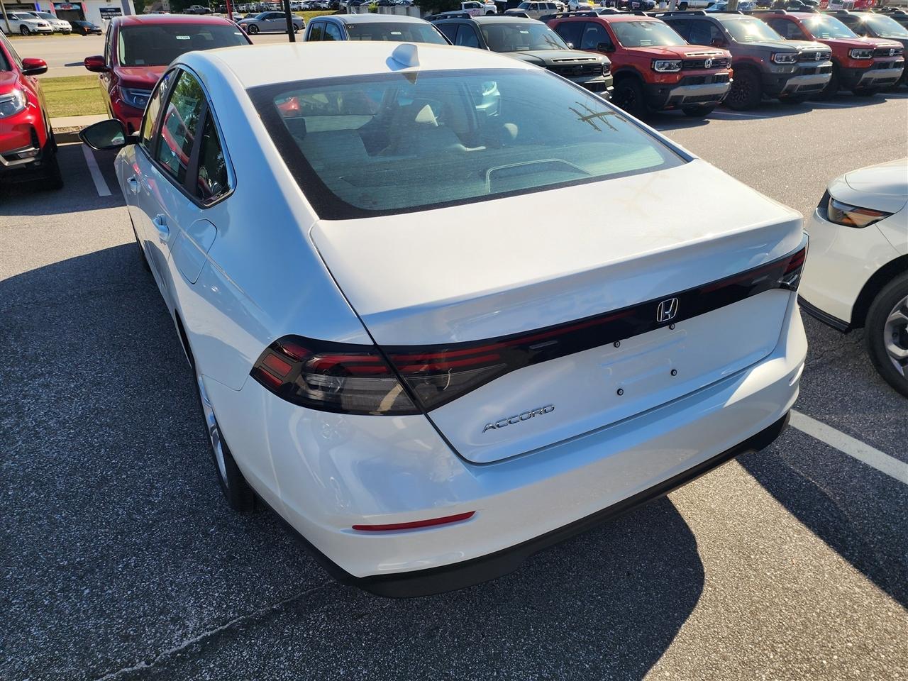 Honda Accord LX 2026