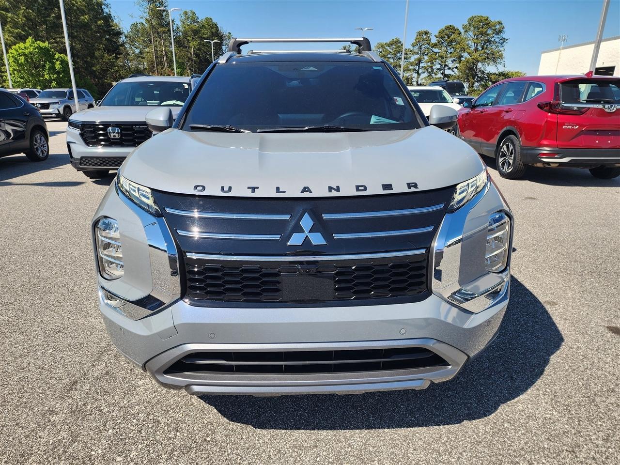 Mitsubishi Outlander SEL 2025