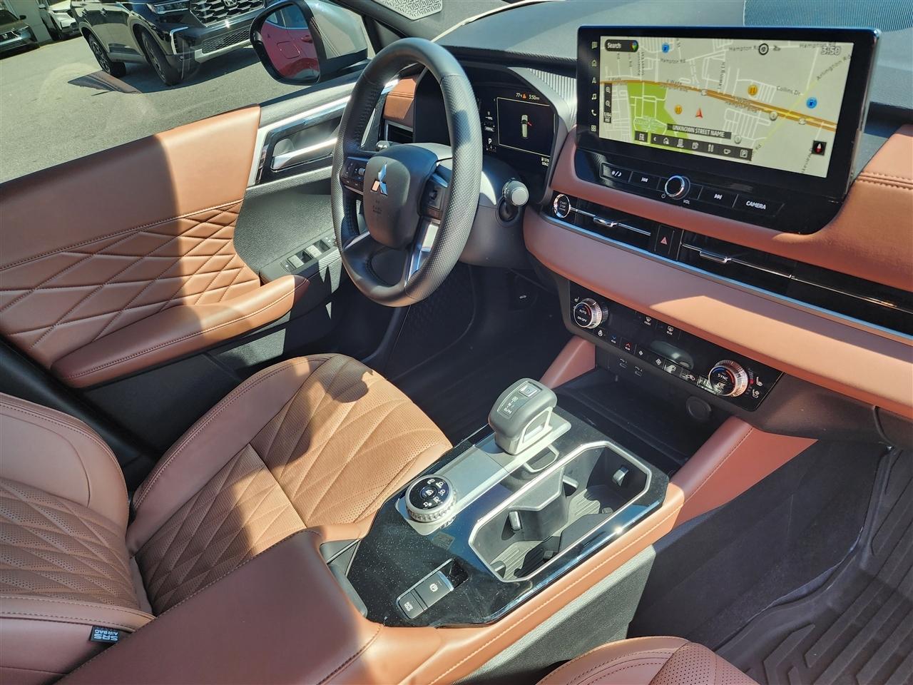 Mitsubishi Outlander SEL 2025