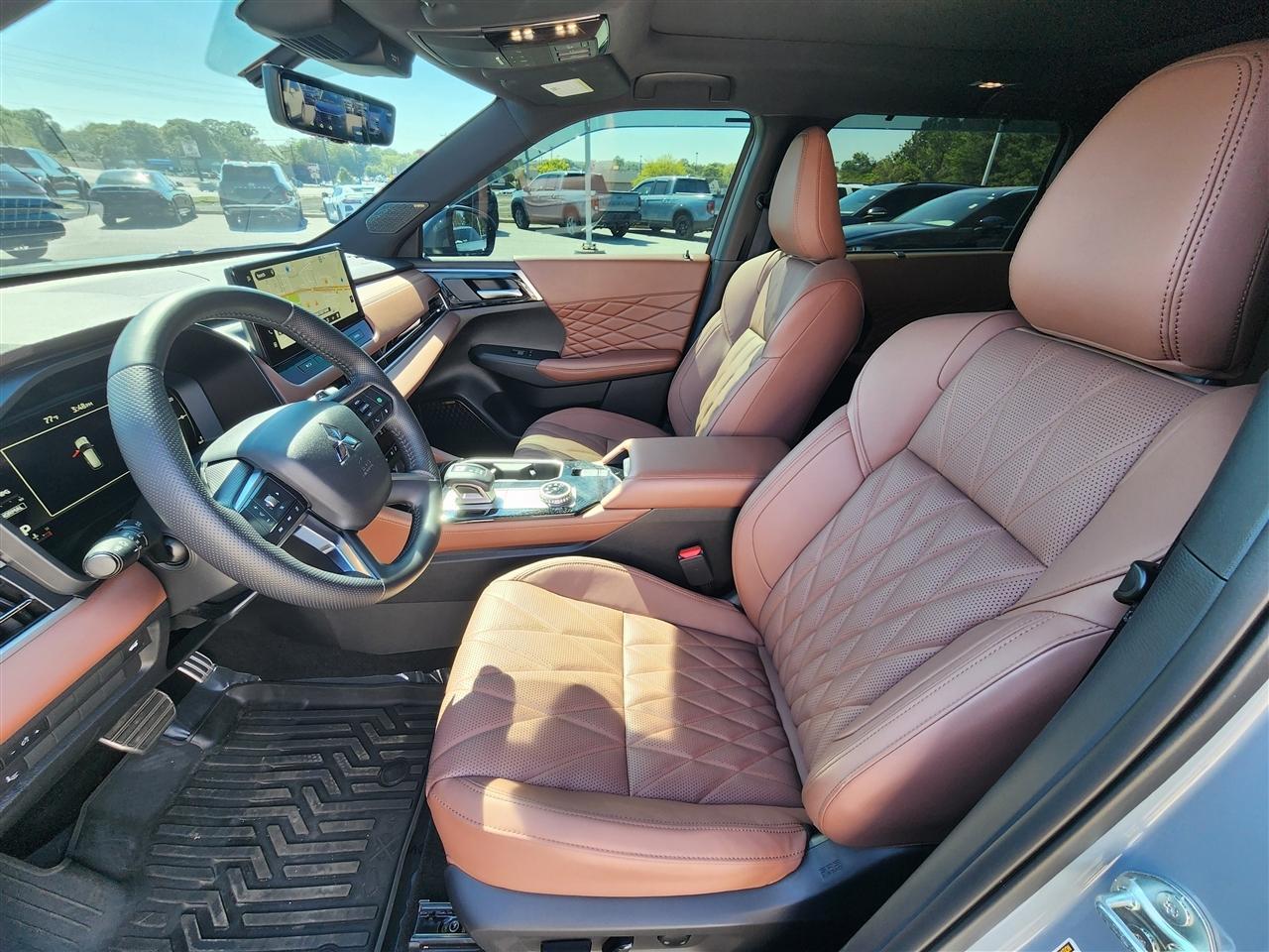 Mitsubishi Outlander SEL 2025