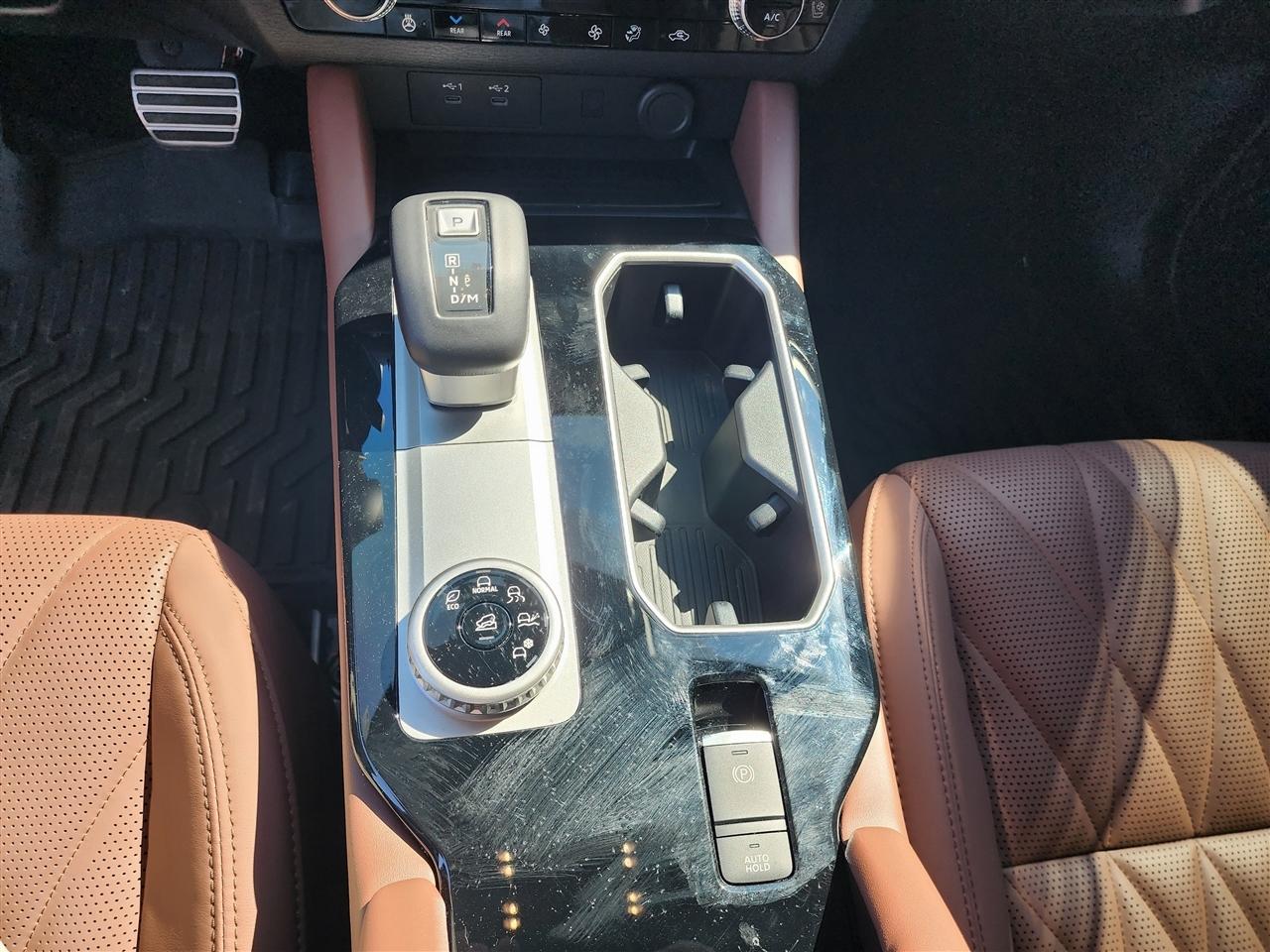 Mitsubishi Outlander SEL 2025