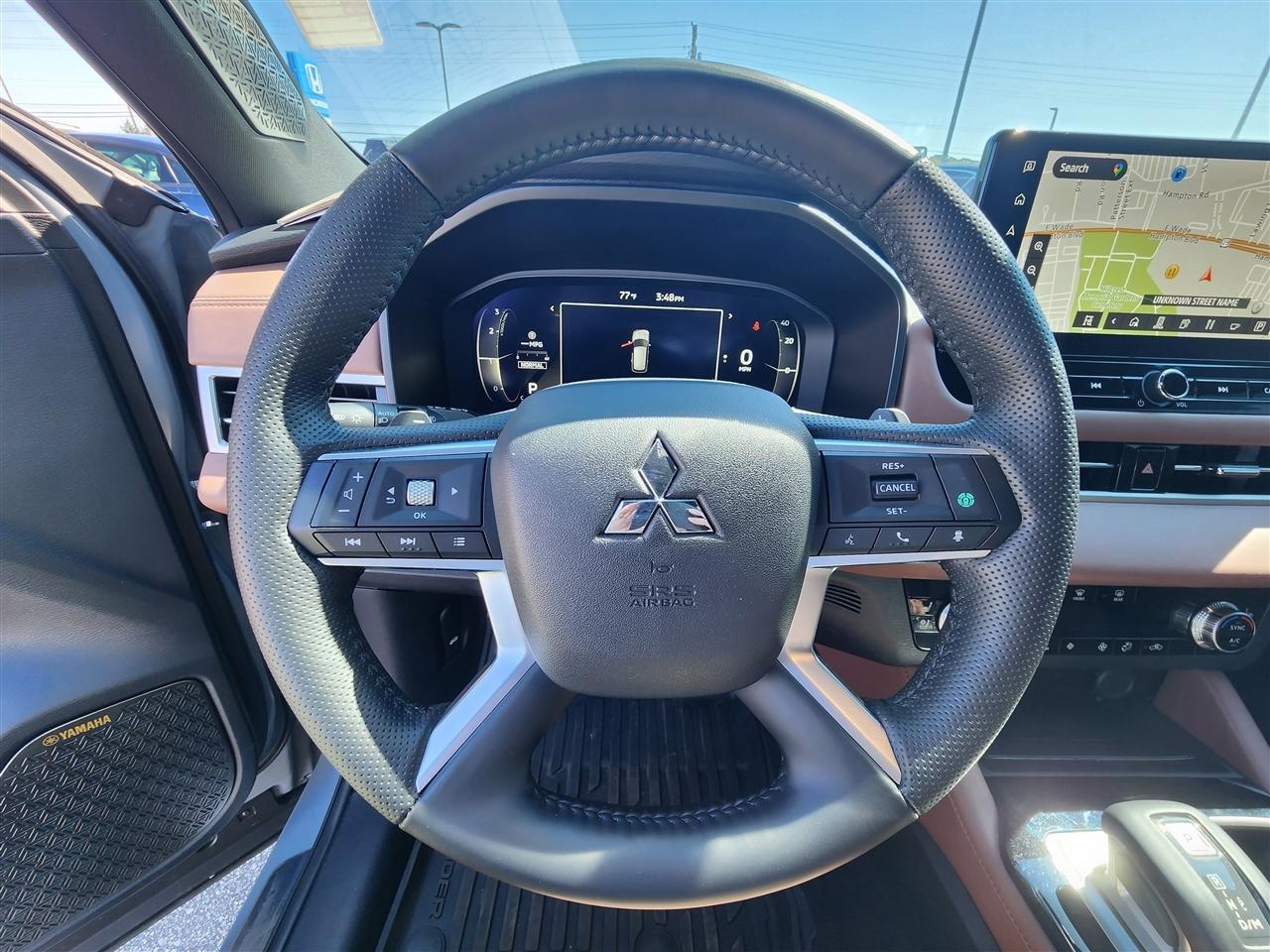 Mitsubishi Outlander SEL 2025