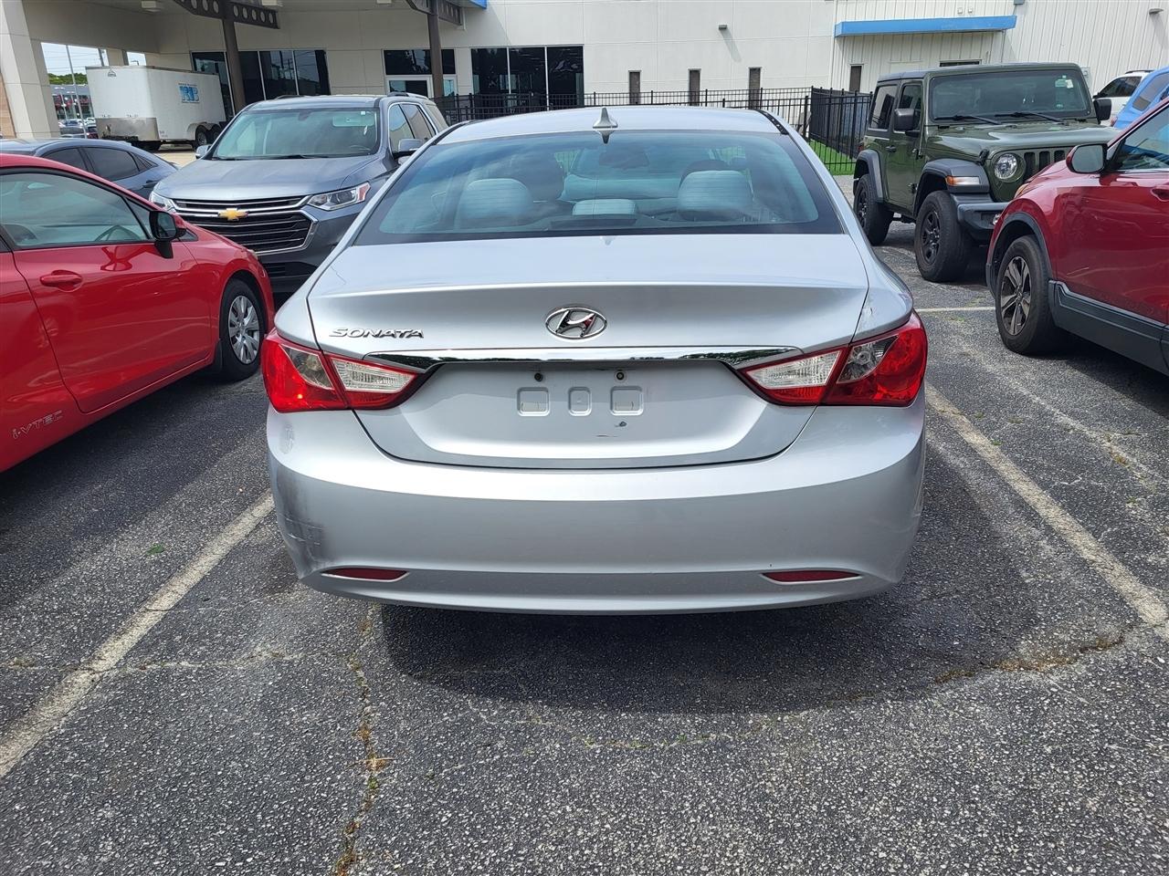 Hyundai Sonata GLS 2013