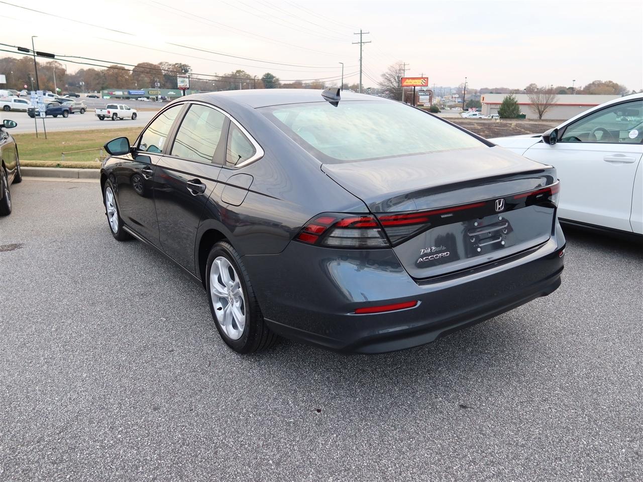 Honda Accord LX 2025