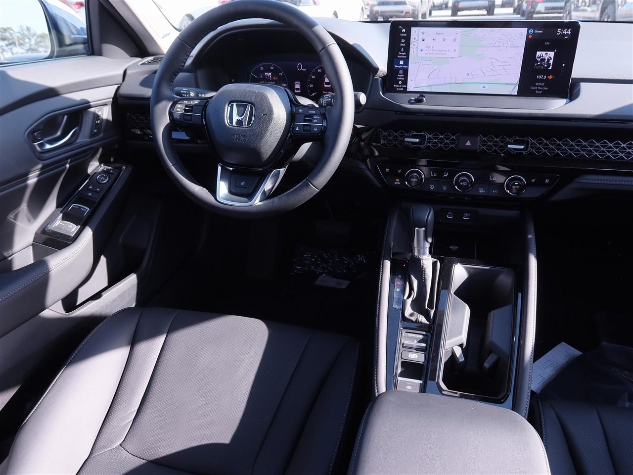 Honda Accord Touring Hybrid 2026