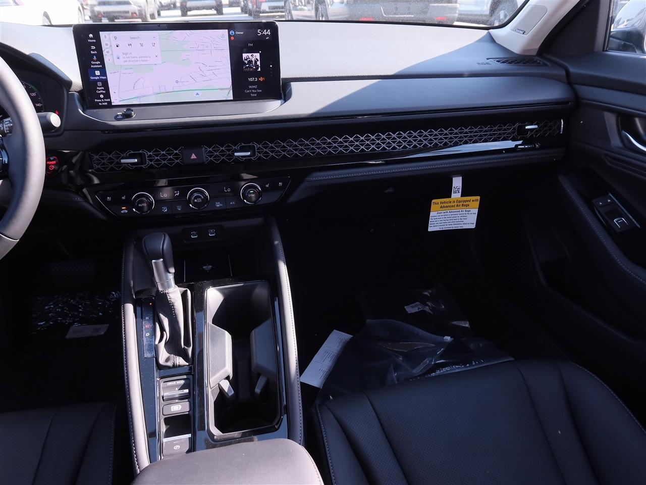 Honda Accord Touring Hybrid 2026