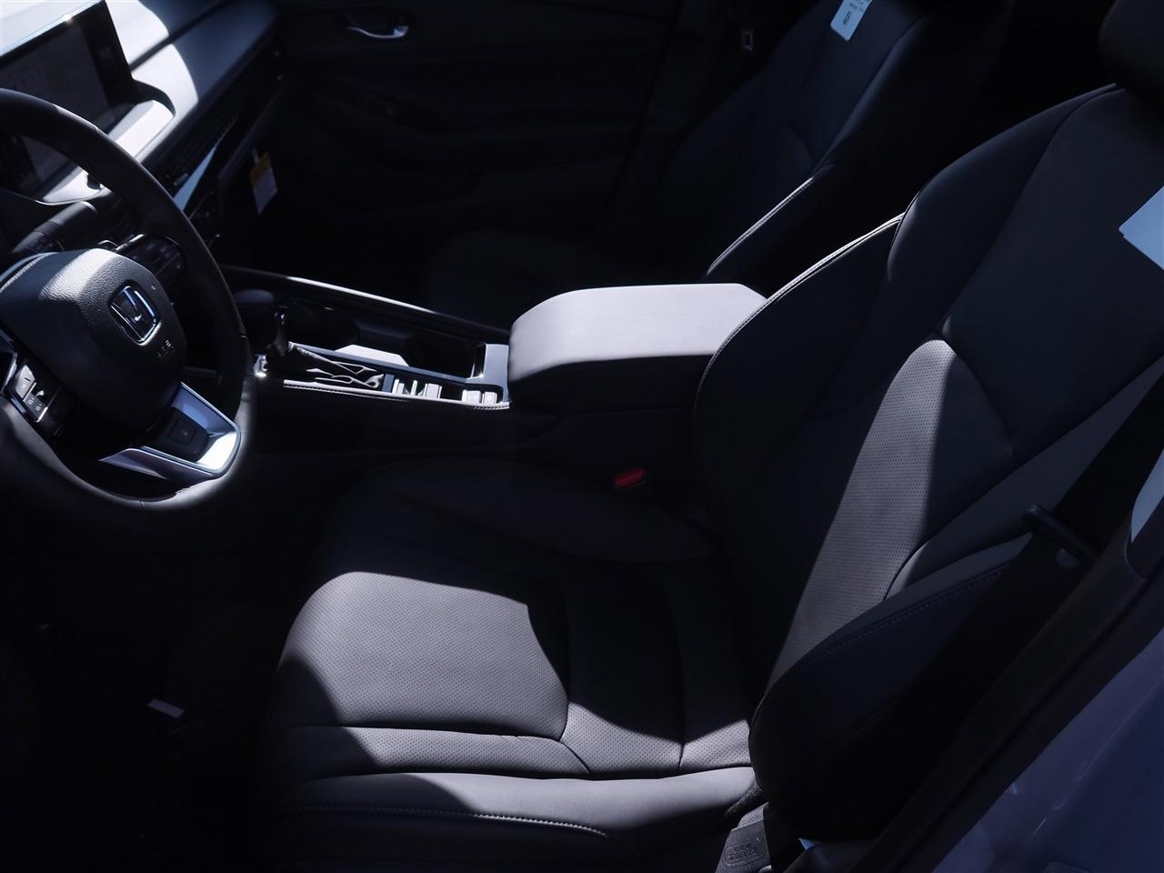 Honda Accord Touring Hybrid 2026