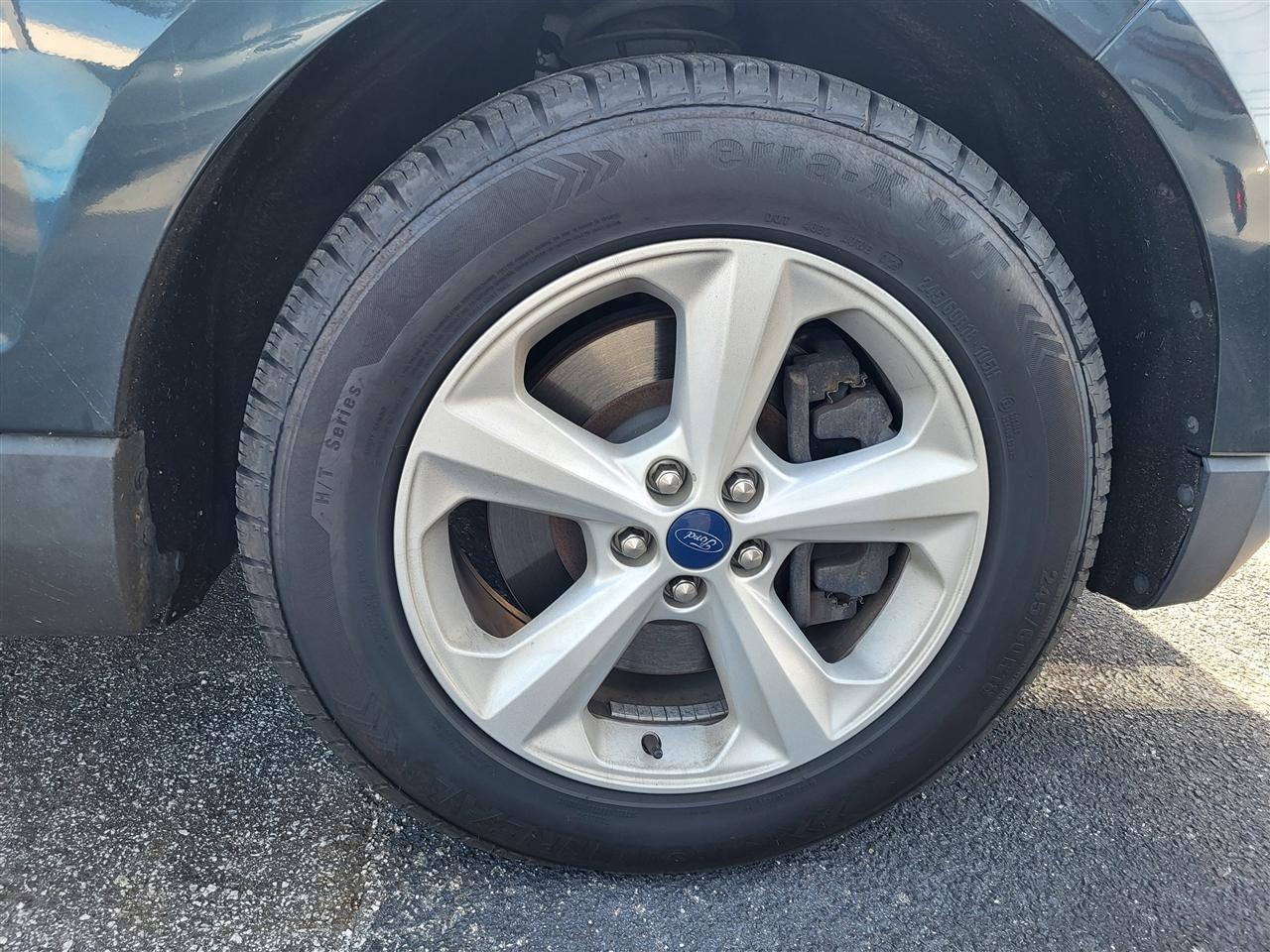 Ford Edge SE AWD 2022