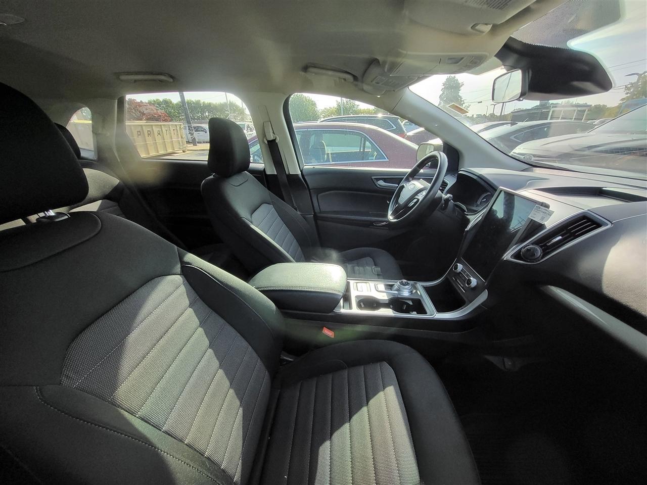 Ford Edge SE AWD 2022