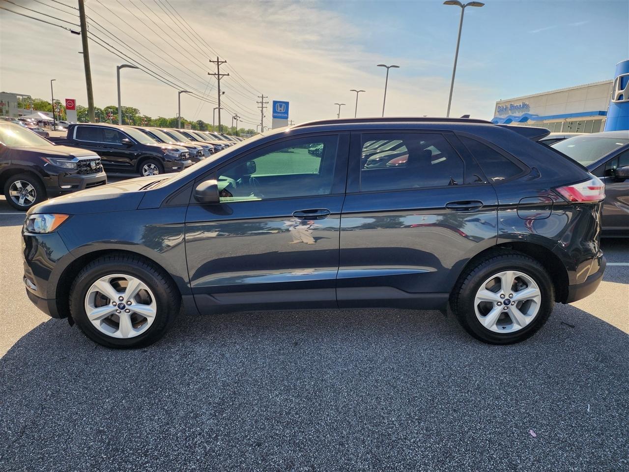 Ford Edge SE AWD 2022