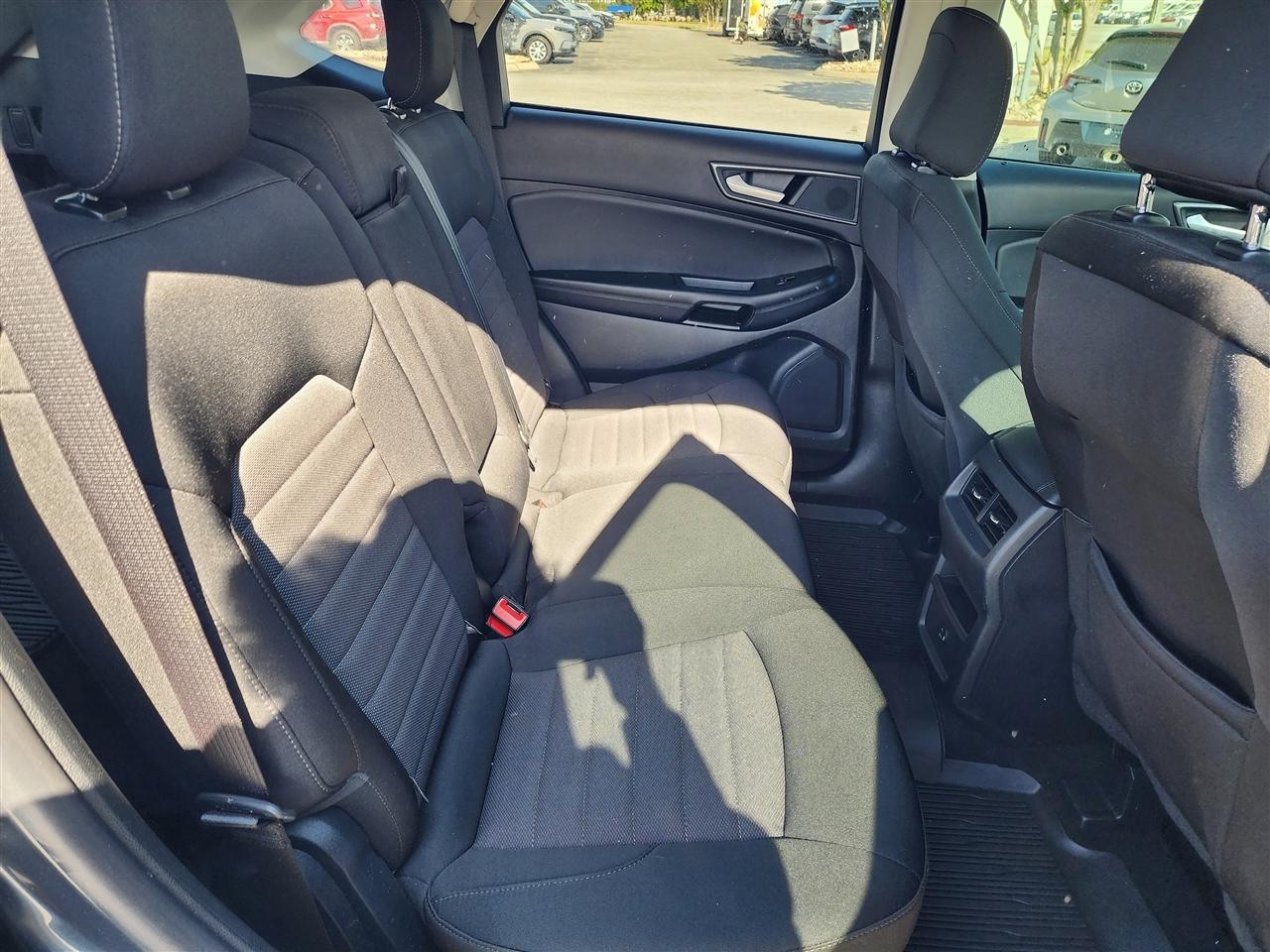 Ford Edge SE AWD 2022