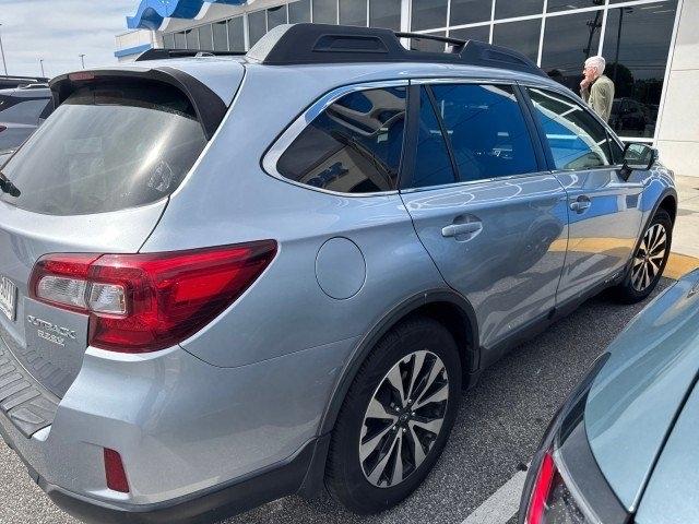 Subaru Outback 2.5i Limited 2015