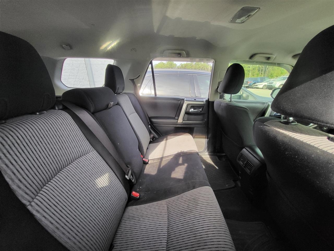 Toyota 4Runner SR5 4WD 2014